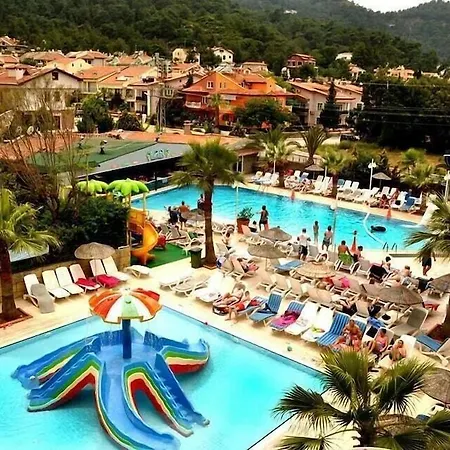 Club Alpina 4* مرمريس