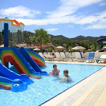 Club Alpina منتجع