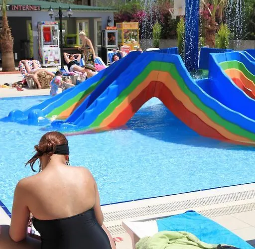 Курортный комплекс Club Alpina 4*