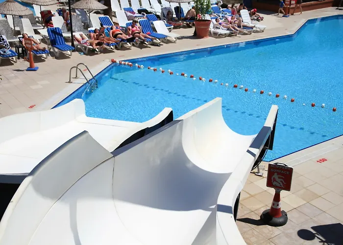 Курортный комплекс Club Alpina 4*