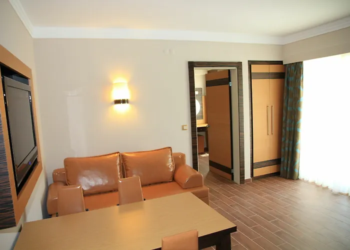 Курортный комплекс Club Alpina 4*